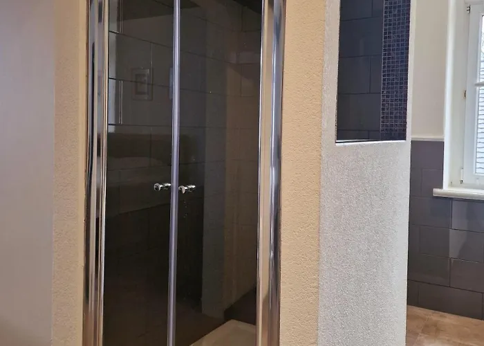 فندق Haensch غروسشوناو